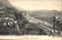 CPA Lourdes vue panoramique 