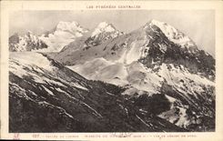CPA Les Pyrenees Centrales Vallee du Louron Massif de Hourgade vue generale en avril 