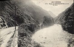 CPA Les Pyrenees Route de Pierrefitte a Luz le Gave 