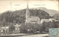 CPA Lourdes la Basilique et le Gave 