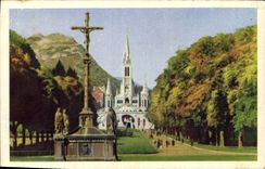 CPA Lourdes Calvaire Breton et Basilique 