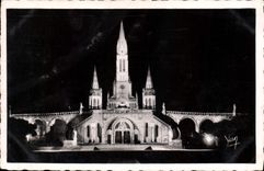 CPA Lourdes la Basilique Illuminee 
