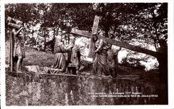 CPA Lourdes le Calvaire VI station une femmme pieuse essuis la Face de Jusus Christ 