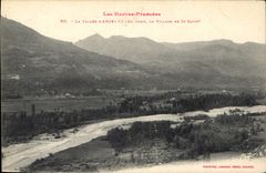 CPA Les Hautes Pyrenees la Vallee d'Argeles au fond le Viollage de St Savin 
