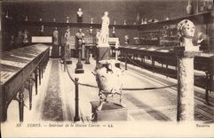 CPA Nimes Interieur de la Maison Carree 