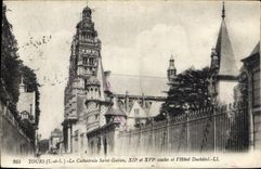 CPA Tours I et L la Cathedrale Saint Gatien XII et XVI siecle et l'Hotel Duchatel 