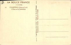 CPA Chartres Eure et Loir l'Eure et la Cathedrale 