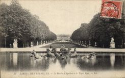 CPA Jardin de Versailles le Bassin d'Apollon et le Tapis Vert 
