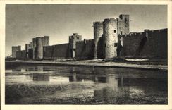 CPA Aigues Mortes Gard les Remparts Porte de la Marine 