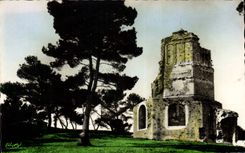 CPA Nimes Gard la Tour Magne 