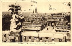 CPA Nancy la Place Stanislas vue de l'Hotel de Ville 