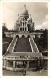CPA Paris en Flanant Basilique du Sacre Coeur et l'escalier monumental 