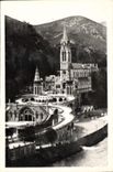 CPA Lourdes la Basilique la Basilique et le Gave 