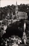 CPA Lourdes La Grotte Miraculeuse et la Basilique 