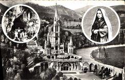 CPA Lourdes la Basilique en medaillons Ste Bennadette la Grotte 