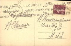 CPA Les Pyreenes Lourdes La Basilique et le Monument de la Reconnaissance a N D de Lourdes 