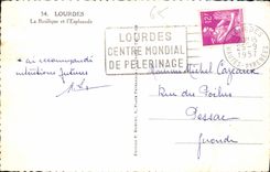 CPA Lourdes la Basilique et l'Esplanade 