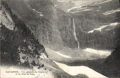 CPA Gavarnie Vue generale du Cirque et du Pont de Neige 
