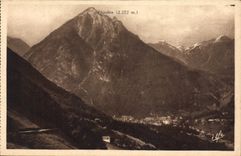 CPA Cauterets La Ville le Peguere et le Val de Cambasque 
