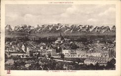 CPA Les Hautes Pyrenees Tarbes vue generale 