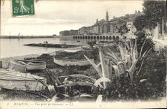 CPA Menton Vue prise de Garavan Bateaux