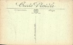 CPA Versailles Le Grand Trianon Le Salon des Glaces Table du Conseil en chene de Malabar d'un seul m