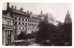 CPA La Douce France Chateaux de la Loire Chateau de Blois Aile Francois Ier 