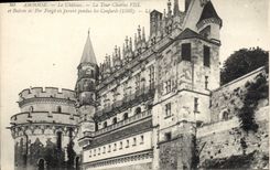CPA Amboise Le Chateau La Tour Charles VIII et Balcon de Fer Forge ou furent pendus les Conjures 156