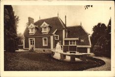 CPA Les Buissonnets Facade nord prise du grand jardin 