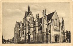 CPA Falaise Eglise Notre Dame de Guibray Romane 