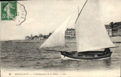 CPA Houlgate L'Embouchure de la Dives Bateau