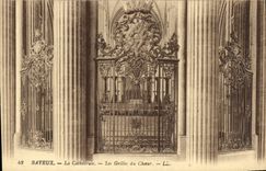 CPA Bayeux La Cathedrale Les Grilles du Choeur 