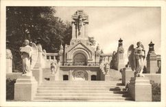 CPA La Basilique de Lisieux Le Chemin de Croix exterieur Le Calvaire 