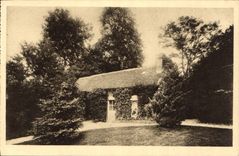 CPA Les Buissonnets Le Jardinet de Therese devant la buandere 