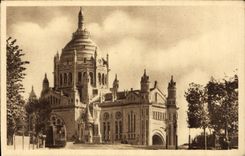 CPA Lisieux Avenue de Sainte Therese 