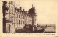 CPA Chateaux de l'Indre Chateau de Valencay La Tour et les Douves sur le Nahon 
