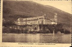 CPA Abbaye d'Hautecombe Le Monastere Vue prise du Lac 