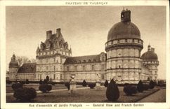 CPA Chateau de Valencay Vue d'ensemble et Jardin Francais 