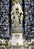 CPA Issoudun Interieur de la Basilique La Vierge 