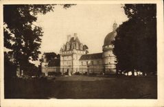 CPA Valencay Indre Le Chateau vu du Parc 