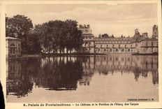 CPA Palais de Fontainebleau Le Chateau et le Pavillon de l'Etang des Carpes 