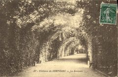 CPA Chateau de Compiegne Le Berceau 