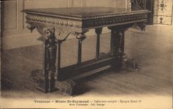 CPA Toulouse Musee St Raymond Table bois sculpte 