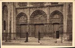CPA Chartres Eure et Loir La Cathedrale le portail Nord 