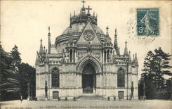 CPA Dreux Chapelle Saint Louis Sepulture de la Famille d'Orleans 
