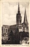 CPA Chartres la Cathedrale vue de la Place du Chatelet 