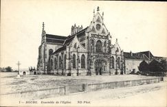 CPA Bourg Ensemble de l'Eglise 