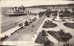 CPA Nice le Palais de la Jetee et la Promenade des Anglais 