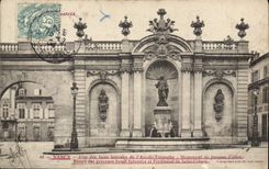 CPA Nancy une des faces laterales de l'Arc de Triomphe monument de Jacques Callot 