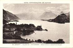 CPA Annecy le Petit Lac Talloires dans le fond le Massif des Bauges 